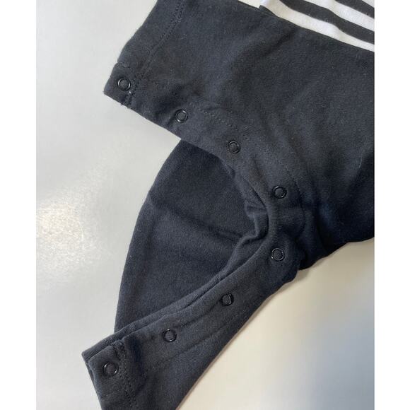 Way To Celebrate Halloween Black White Pirate Coverall Bodysuit 3-6 Months Baby - Picture 6 of 8